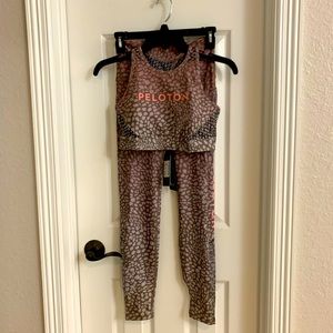 NWT small peloton riverstone set
